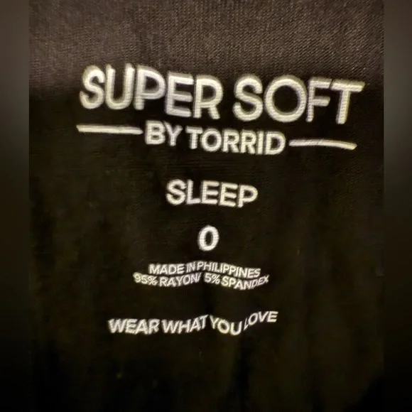 Torrid Black Button-Up Nightshirt with White Trim, Size 0 - Picture 3 of 3